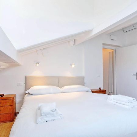 Апартаменты Pantheon Charming Attic | Romeloft Экстерьер фото